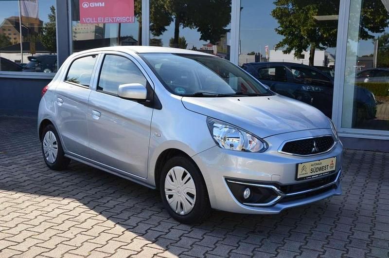 Coolsilber Gebraucht 2018 Mitsubishi Space Star Edition Kleinwagen | 8.990 € (Fairer Preis) - Bild 1/4