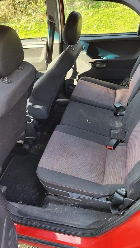 Gebraucht Opel Meriva 100 PS (73 kW) 2008 Rot Van / Kleinbus