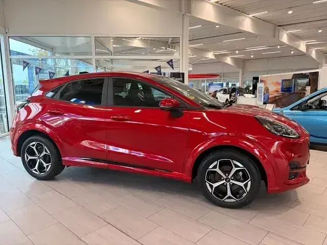 Gebraucht Ford Puma ST-Line X 155 PS (114 kW) 2025 Fantastic red metallic (rot) SUV