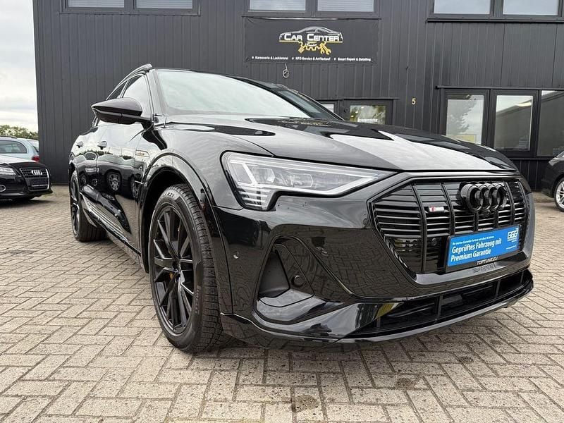 Schwarz Gebraucht 2023 Audi e-tron Sportback S-Line SUV | 43.000 € (Fairer Preis) - Bild 1/4