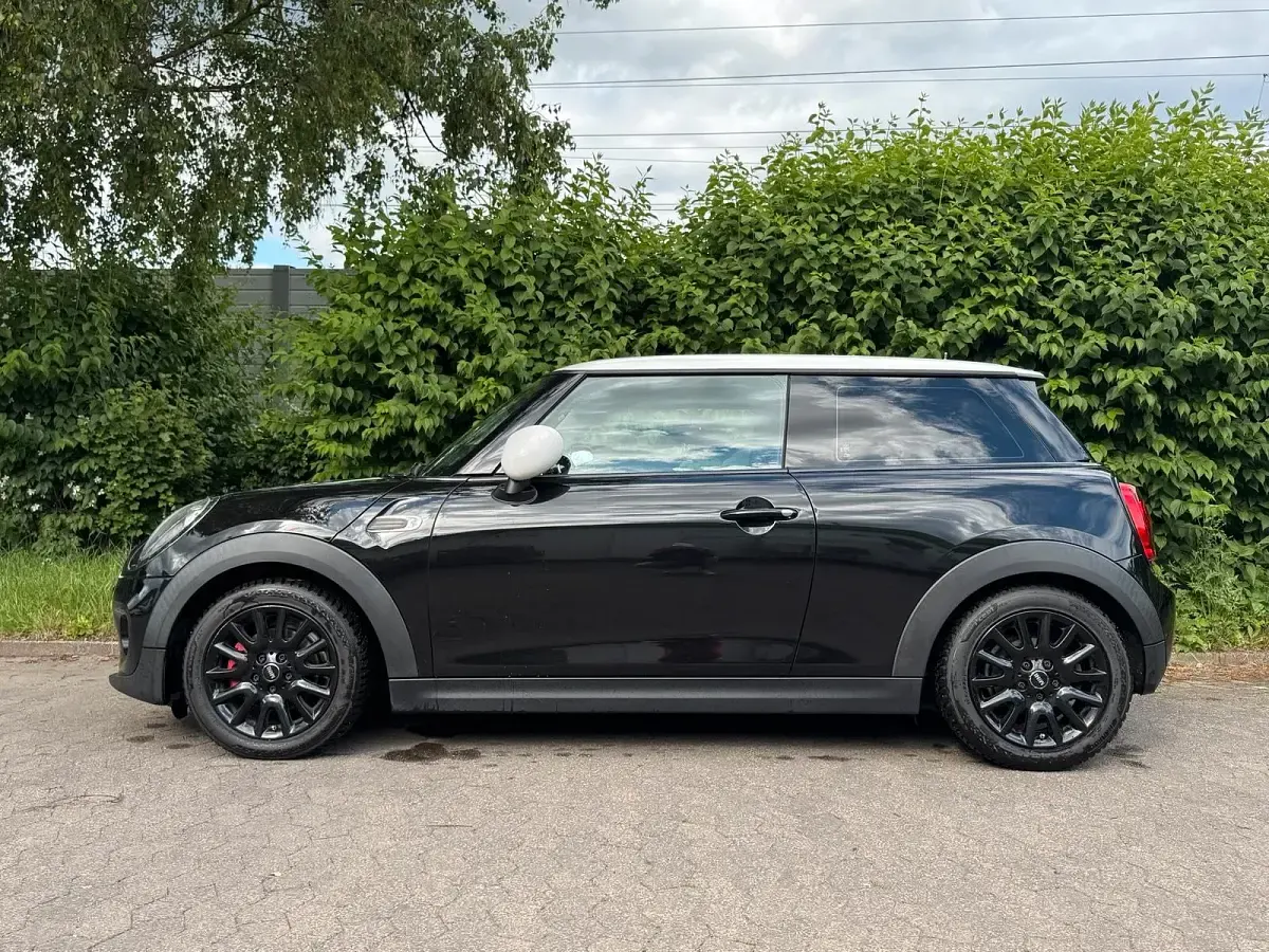 Gebraucht Mini Cooper 136 PS (100 kW) 2016 Schwarz Kleinwagen