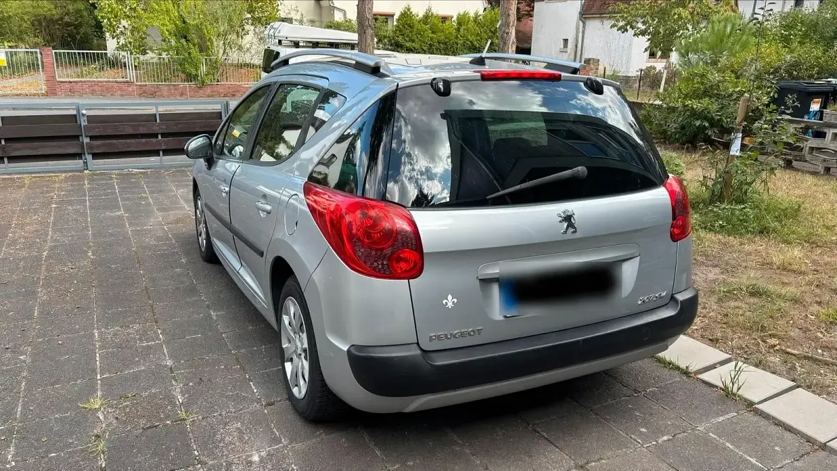 Gebraucht Peugeot 207 95 PS (69 kW) 2007 Silber Kombi