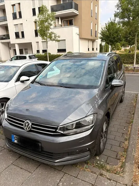 Gebraucht VW Touran Sound 150 PS (110 kW) 2017 Grau Van / Kleinbus
