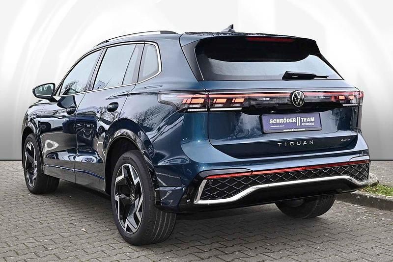 Gebraucht VW Tiguan R-line 193 PS (141 kW) 2025 Blau SUV