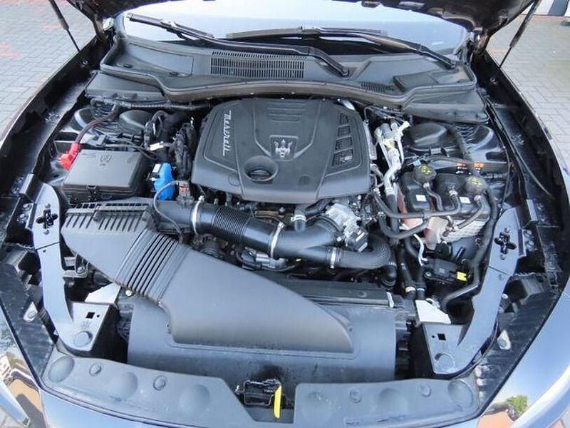 Gebraucht Maserati Ghibli GT 330 PS (242 kW) 2022 Schwarz Coupé