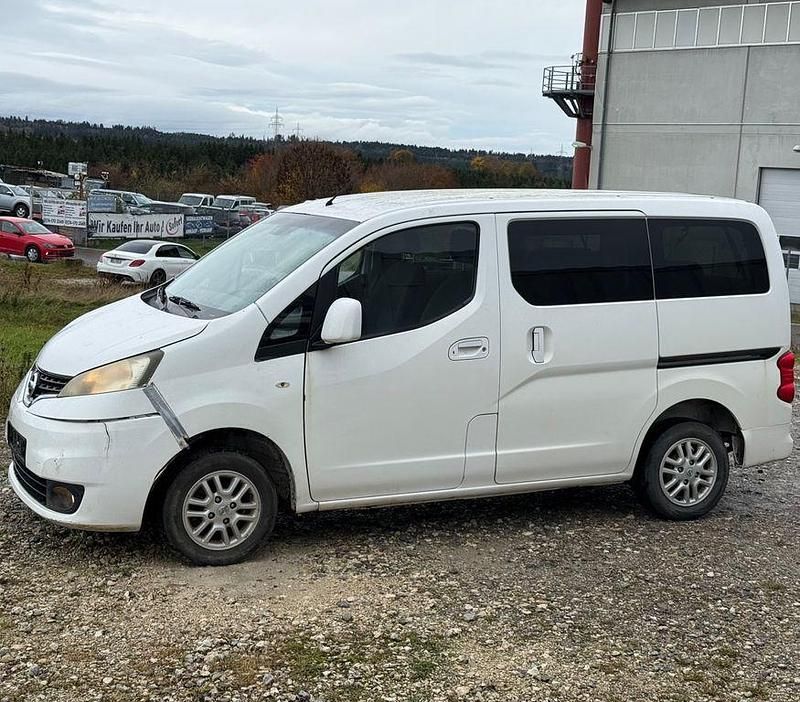 Weiß Gebraucht 2013 Nissan Evalia Premium Edition Van / Kleinbus | 3.250 € - Bild 1/4