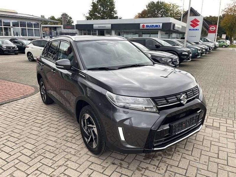 Neu Suzuki Vitara Comfort+ 110 PS (80 kW) 2025 Grau SUV