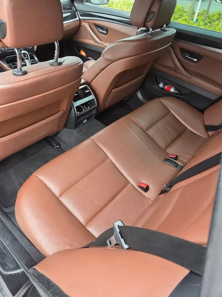 Gebraucht BMW 525 204 PS (150 kW) 2011 Grau Kombi