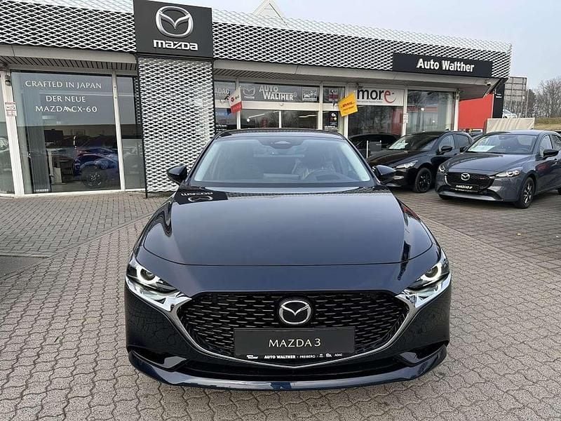Gebraucht Mazda 3 Center-Line 140 PS (102 kW) 2025 Deep crystal blue Limousine