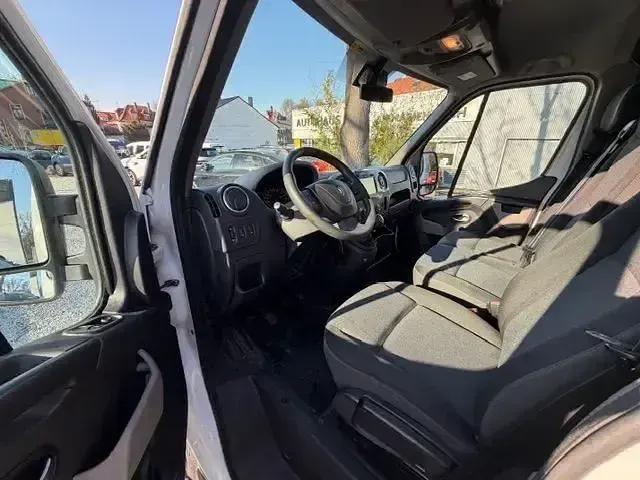 Używany Renault Master 170 KM (125 kW) 2017 Biały Van