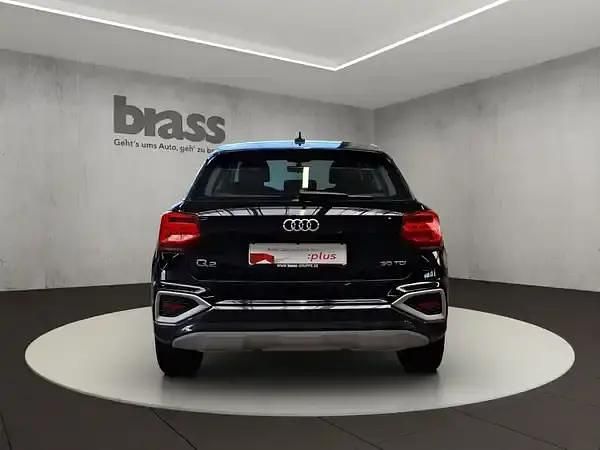 Gebraucht Audi Q2 Advanced Plus 116 PS (85 kW) 2022 Brillantschwarz SUV