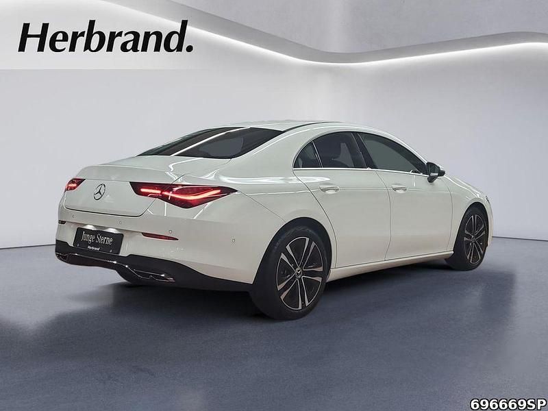 Gebraucht Mercedes CLA180 Progressive 136 PS (100 kW) 2025 Other Limousine