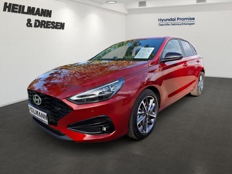 Rot Gebraucht 2024 Hyundai i30 Advantage Limousine | 24.450 € (Guter Preis) - Bild 1/4