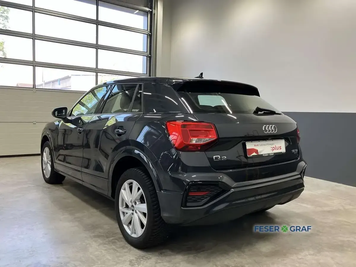 Gebraucht Audi Q2 Ambiente 150 PS (110 kW) 2022 Manhattangrau metallic SUV
