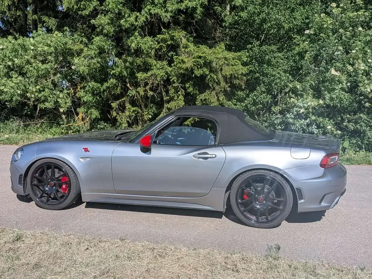 Gebraucht Abarth 124 Spider 241 PS (177 kW) 2017 Grau Cabrio