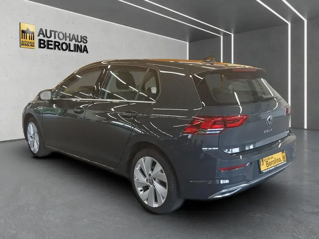 Gebraucht VW Golf VIII Style 150 PS (110 kW) 2024 Grau Limousine