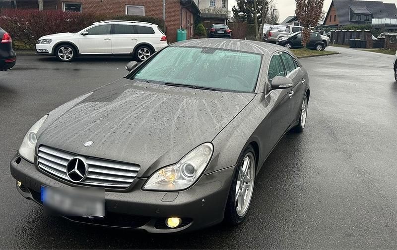 Gebraucht Mercedes CLS320 224 PS (164 kW) 2006 Braun Limousine