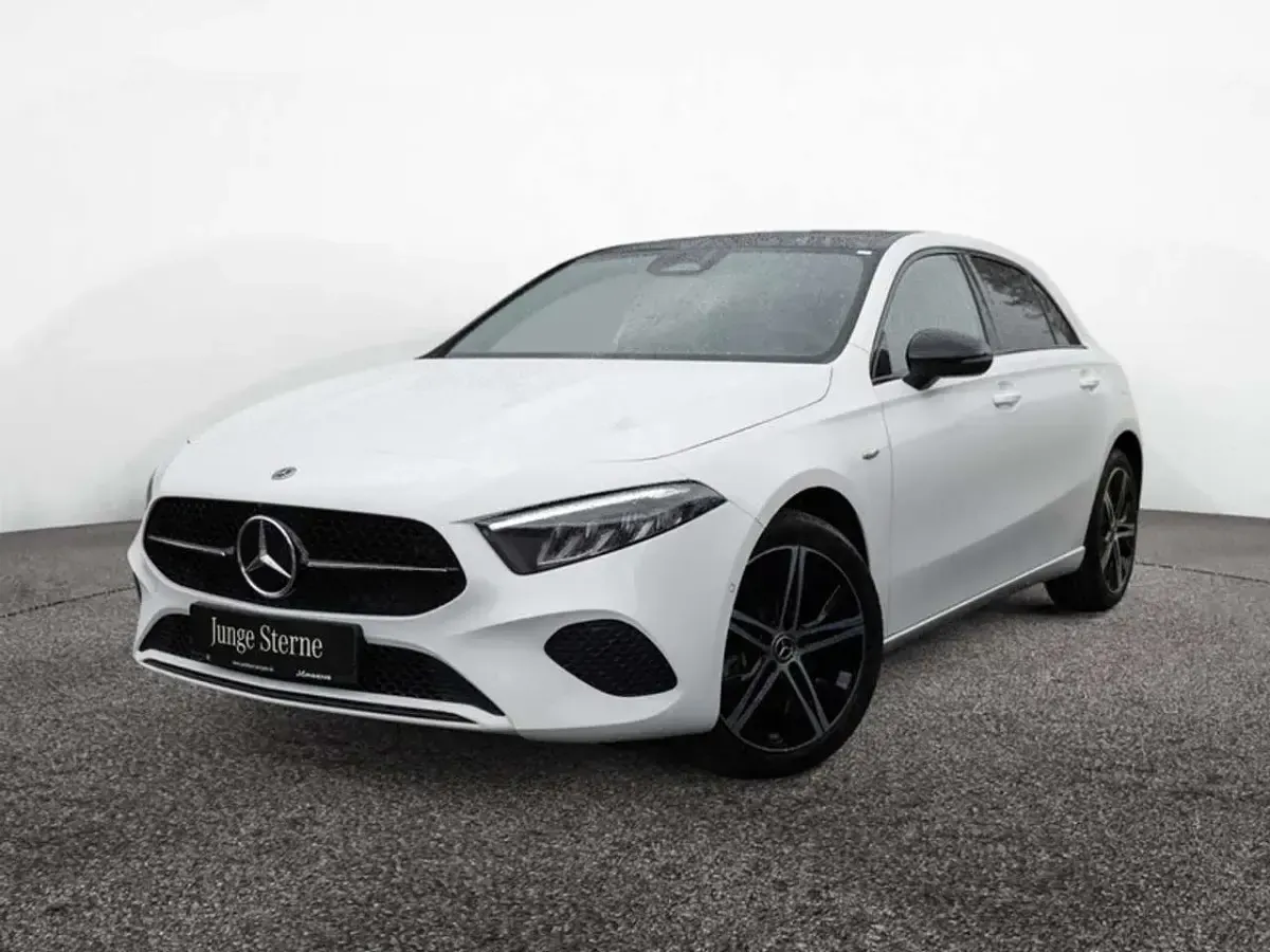 Gebraucht Mercedes A250 Progressive 163 PS (119 kW) 2025 Weiss unilack polarweiß Limousine