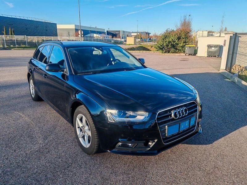 Gebraucht Audi A4 Sport 150 PS (110 kW) 2014 Schwarz Limousine