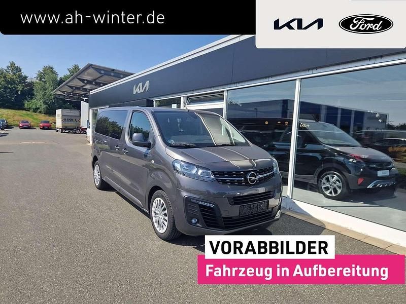 Mondstein grau/e:vulkan grau Gebraucht 2020 Opel Zafira Life Selection Van | 30.999 € (Fairer Preis) - Bild 1/4