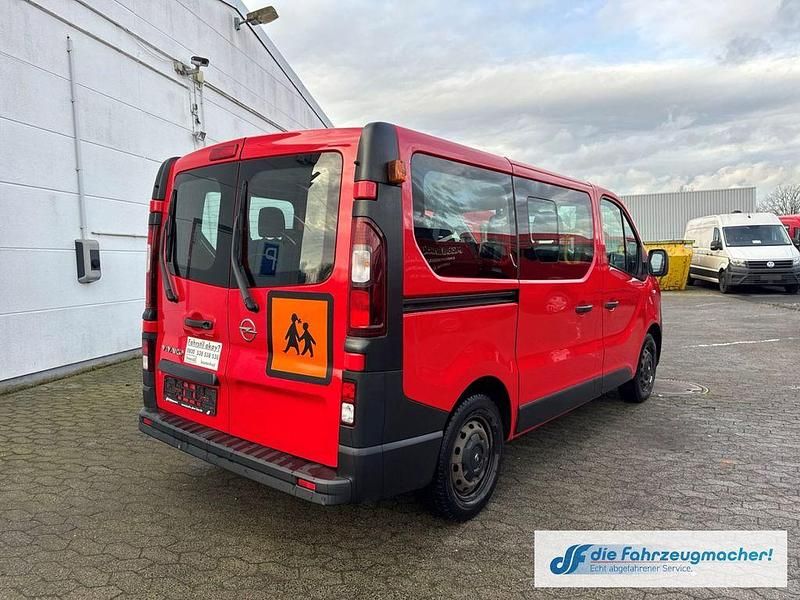 Gebraucht Opel Vivaro 90 PS (66 kW) 2015 Rot Van / Kleinbus