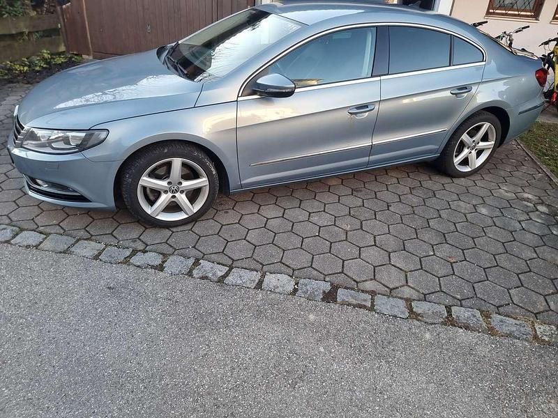 Silber Gebraucht 2012 VW Passat Exclusive Coupé | 10.499 € (Fairer Preis) - Bild 1/4