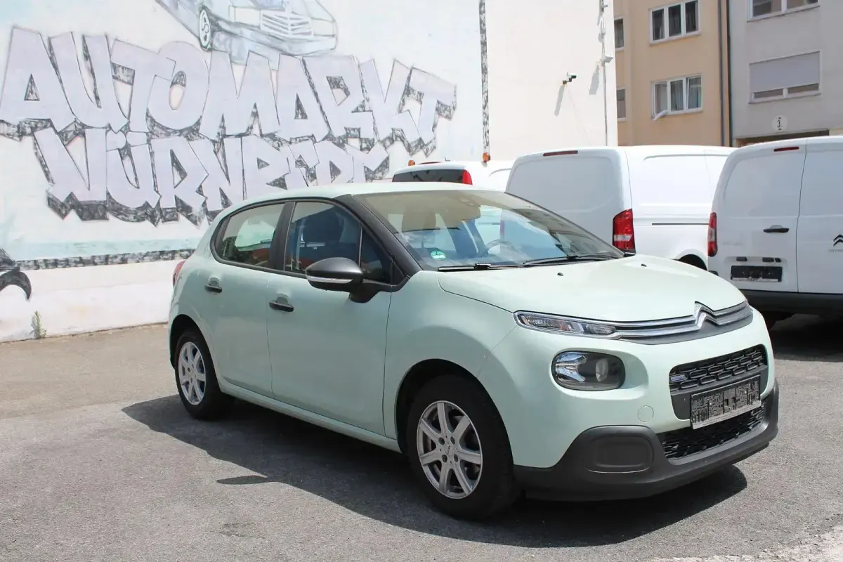 Gebraucht Citroën C3 Live 68 PS (50 kW) 2017 Grün Kleinwagen