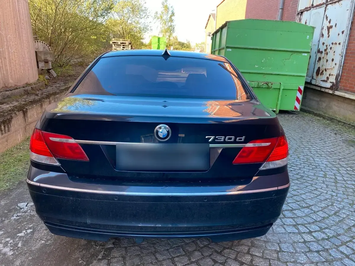 Gebraucht BMW 730 231 PS (169 kW) 2005 Blau Limousine