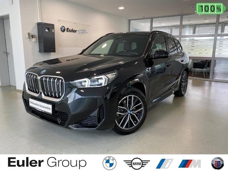 Schwarz Gebraucht 2023 BMW iX1 Performance SUV | 37.977 € (Guter Preis) - Bild 1/3