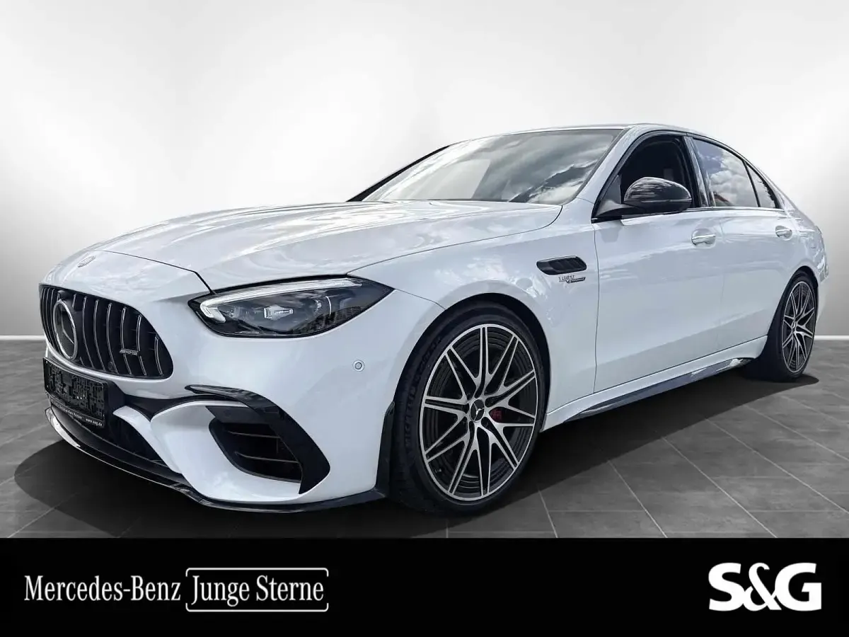 Gebraucht Mercedes C63 AMG AMG 476 PS (350 kW) 2024 Limousine