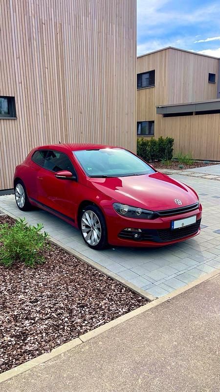 Rot Gebraucht 2009 VW Scirocco Coupé | 4.990 € (Fairer Preis) - Bild 1/4