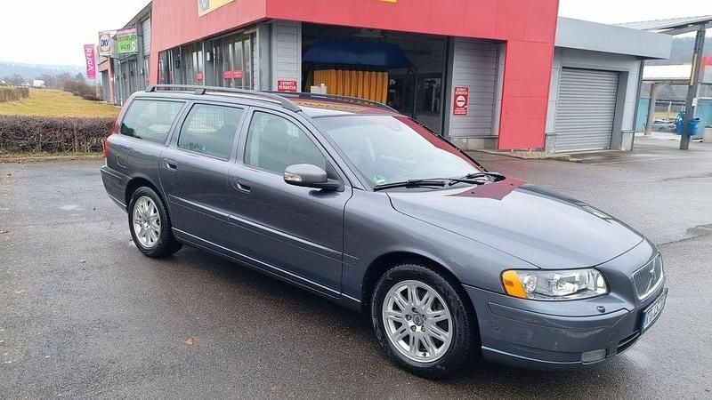 Grau Gebraucht 2007 Volvo V70 Kombi | 3.000 € (Guter Preis) - Bild 1/4