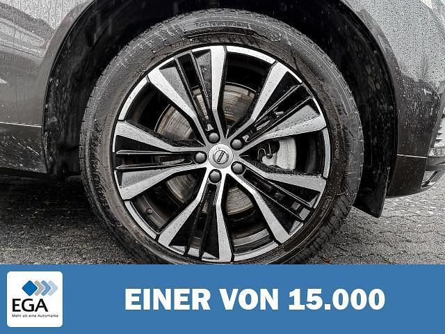 Gebraucht Volvo XC60 Core 197 PS (144 kW) 2024 Metallic SUV