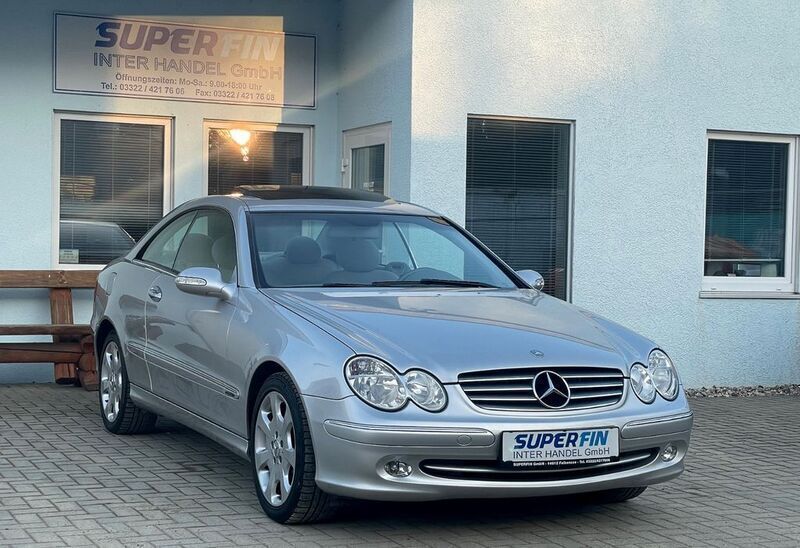 Silber Gebraucht 2003 Mercedes CLK200 Elegance Coupé | 8.990 € (Etwas zu teuer) - Bild 1/4