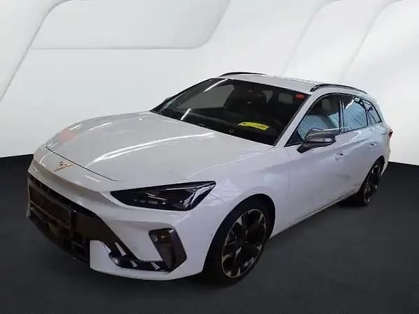 Glacial white Gebraucht 2025 Cupra Leon Kombi | 31.990 € (Fairer Preis) - Bild 1/3