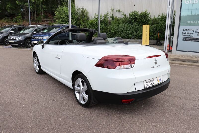 Gebraucht Renault Mégane Cabriolet Luxe 131 PS (96 kW) 2012 Weiß Cabrio