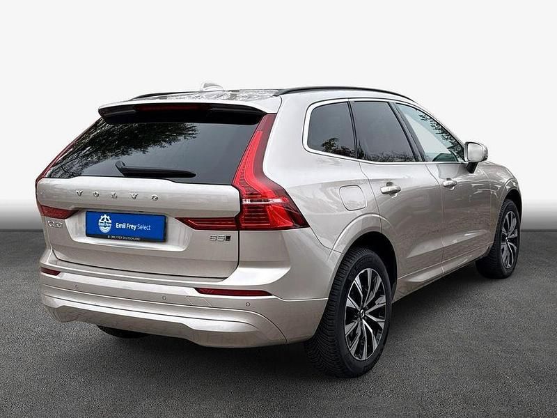 Gebraucht Volvo XC60 Core 250 PS (183 kW) 2024 Silber SUV