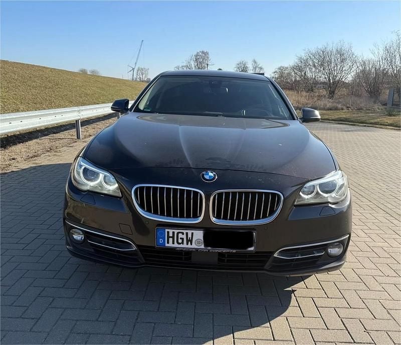 Gebraucht BMW 530 Luxury Line 258 PS (189 kW) 2016 Braun Limousine