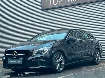 Gebraucht Mercedes CLA200 Shooting Brake 156 PS (114 kW) 2016 Schwarz Kombi
