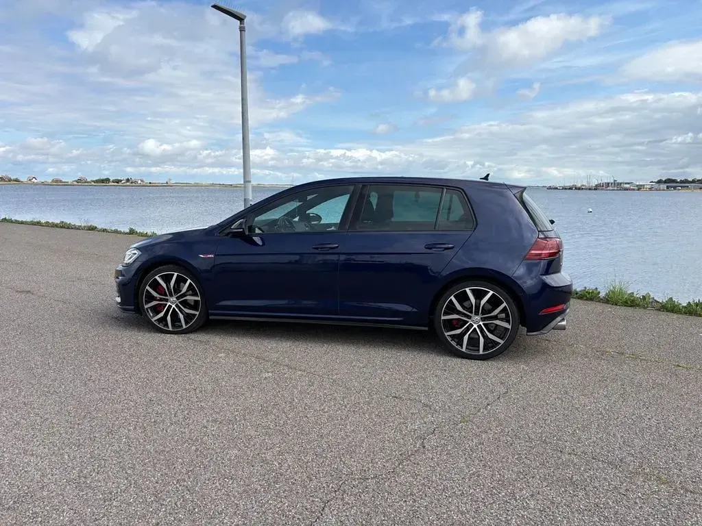 Gebraucht VW Golf VII GTI 245 PS (180 kW) 2018 Blau Limousine