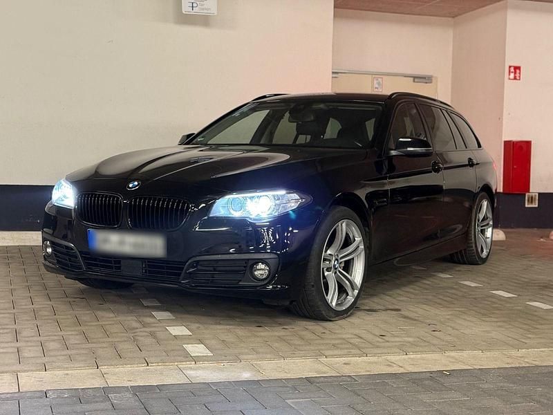 Schwarz Gebraucht 2015 BMW 520 Kombi | 14.300 € (Fairer Preis) - Bild 1/4