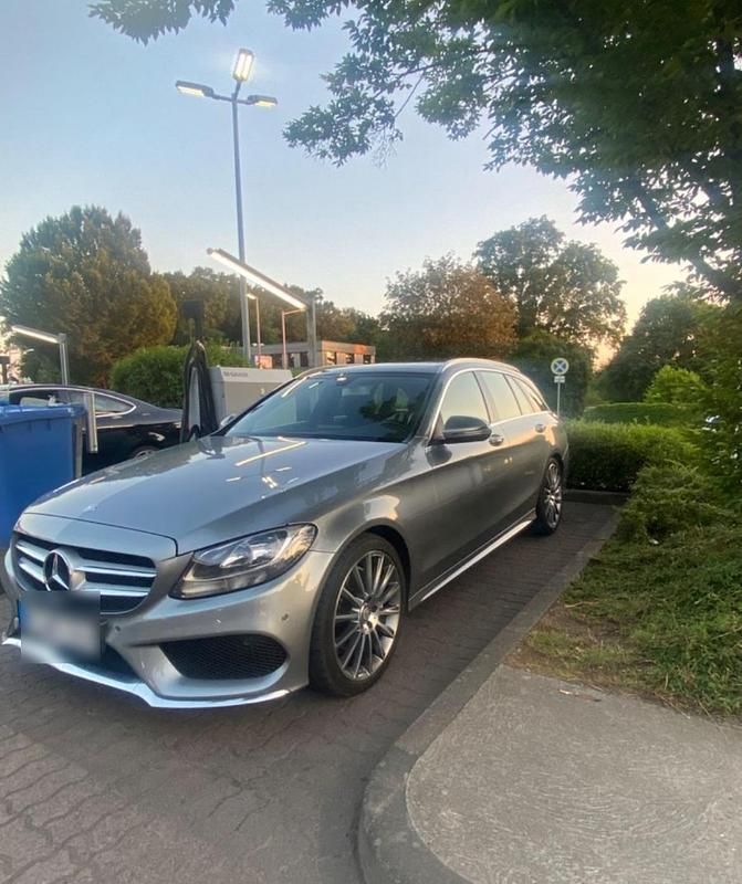 Silber Gebraucht 2015 Mercedes C220 Kombi | 14.800 € (Teuer) - Bild 1/4