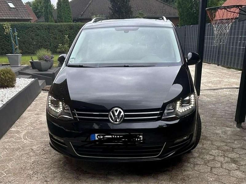 Schwarz Gebraucht 2011 VW Sharan Van / Kleinbus | 14.300 € (Teuer) - Bild 1/4