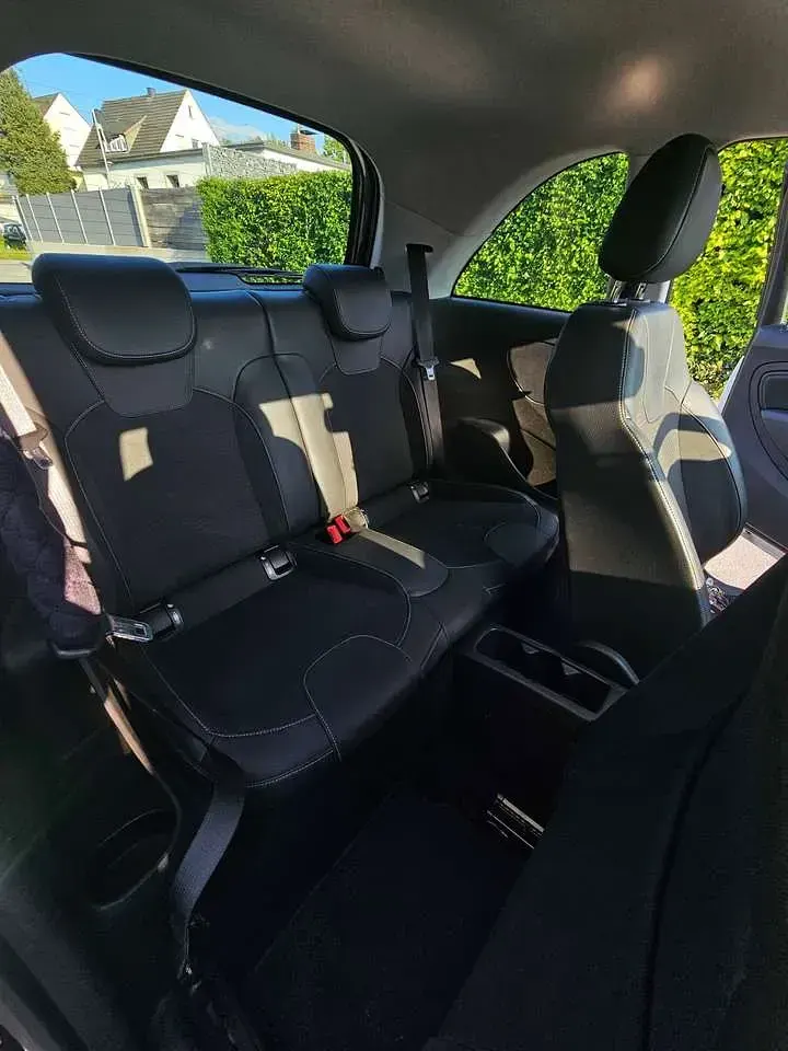 Używany Opel Adam 87 KM (63 kW) 2019 Biały Hatchback