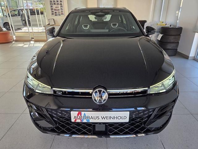Gebraucht VW Passat R-line 193 PS (141 kW) 2025 Schwarz Kombi