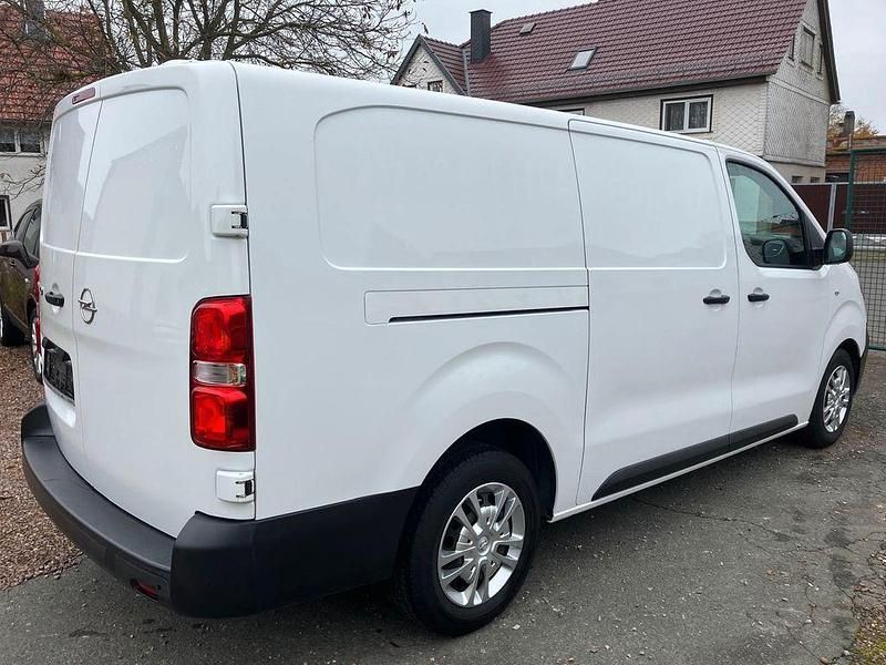 Gebraucht Opel Vivaro Edition 144 PS (105 kW) 2022 White jade Van / Kleinbus