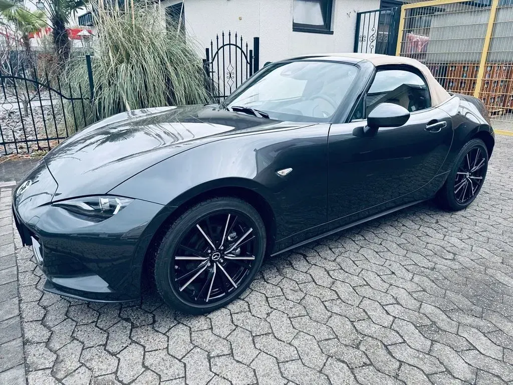 Gebraucht Mazda MX5 Kazari 184 PS (135 kW) 2024 Grau Cabrio