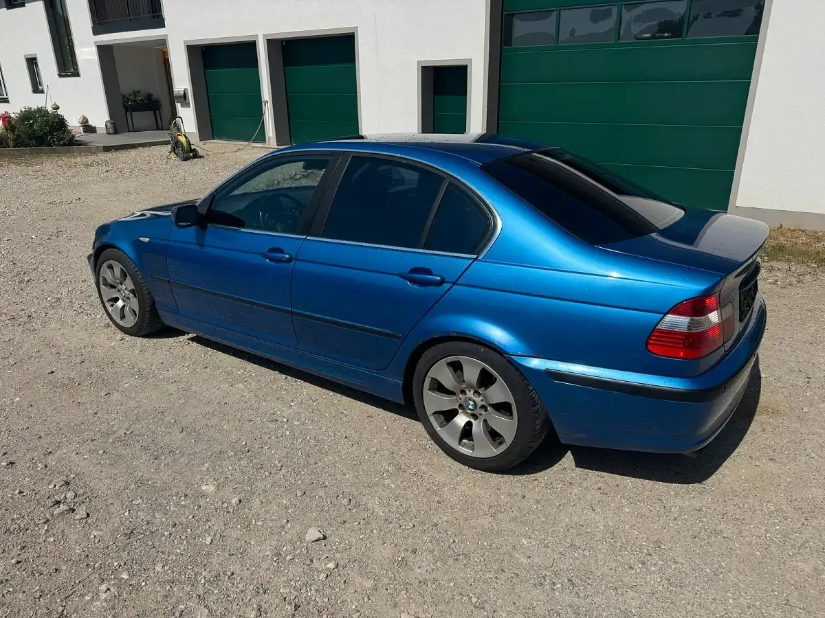 Gebraucht BMW 330 231 PS (169 kW) 2003 Blau Limousine
