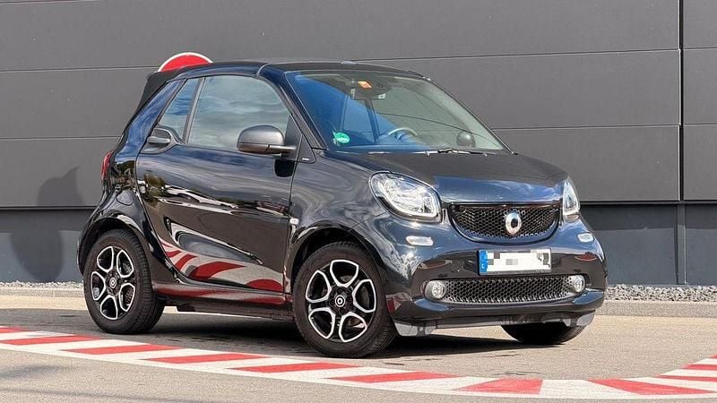Schwarz Gebraucht 2019 Smart ForTwo Cabrio Passion Cabrio | 16.200 € (Guter Preis) - Bild 1/4
