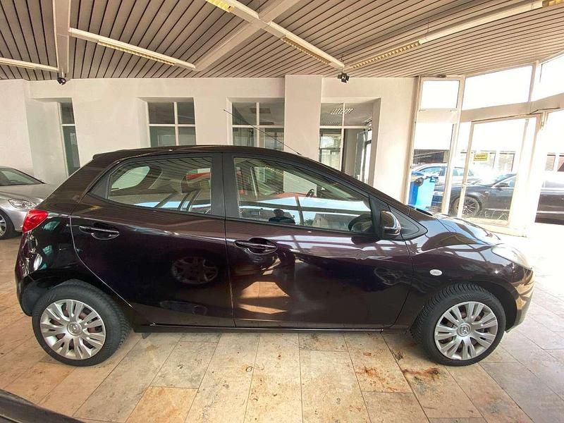 Second-hand Mazda 2 Independence 103 CP (75 kW) 2009 Mov Hatchback